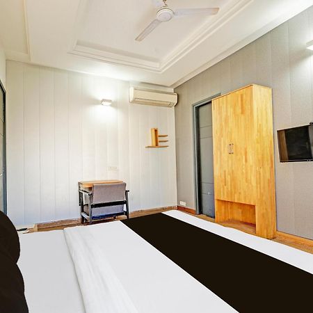 Townhouse Sector 49 Sohna Road Hotel Gurgaon Ngoại thất bức ảnh